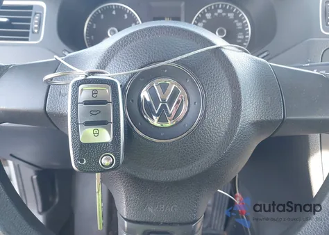 2014 Volkswagen Jetta 1.8T Se from USA, damaged, VIN 3VWD17AJ7EM227556